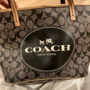 Coach Purse - like new